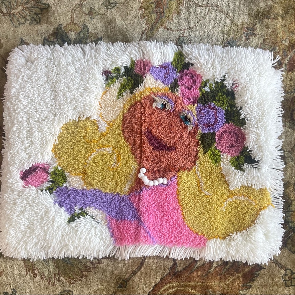 Vintage 1970s Muppets Miss Piggy Latch Hook Wall Hanging/Rug